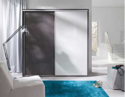 Szafa przesuwna ZINA 206cm, szary, popiel, biały połysk. Nowoczesna szafa do pokoju młodzieżowego lub biura.